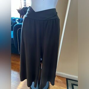 Grey lightweight yoga pants